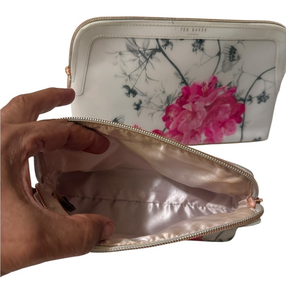 Ted Baker White and Pink Floral Cosmetic Bag Set - Picture 5 of 14